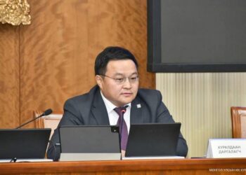 ЭЗБХ: Нэр дэвшигчийн томилгооны сонсголын тайланг хэлэлцэж, Аж үйлдвэр, эрдэс баялгийн сайдын мэдээллийг сонсов