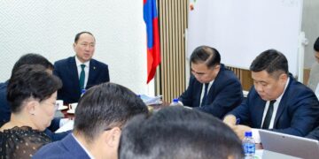 ХХААХҮ-ийн сайд М.Бадамсүрэн: Нэн тэргүүнд хүнсний үйлдвэрлэл, хангамж, хүнсний аюулгүй байдалд анхаарч ажиллана